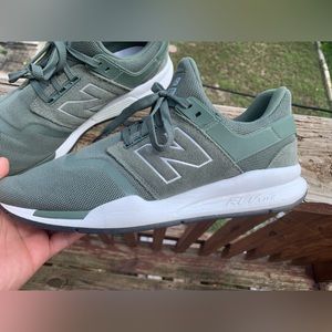 New Balance 247 Forrest Green